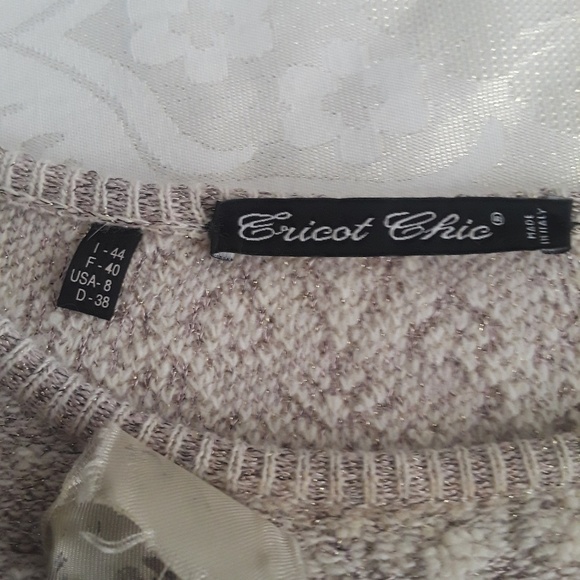 Beige knitted blouse. - Picture 3 of 4